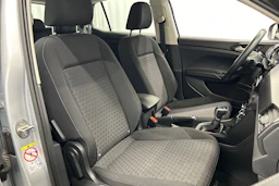 harmaa Volkswagen T-Cross 2022 kuva 11.