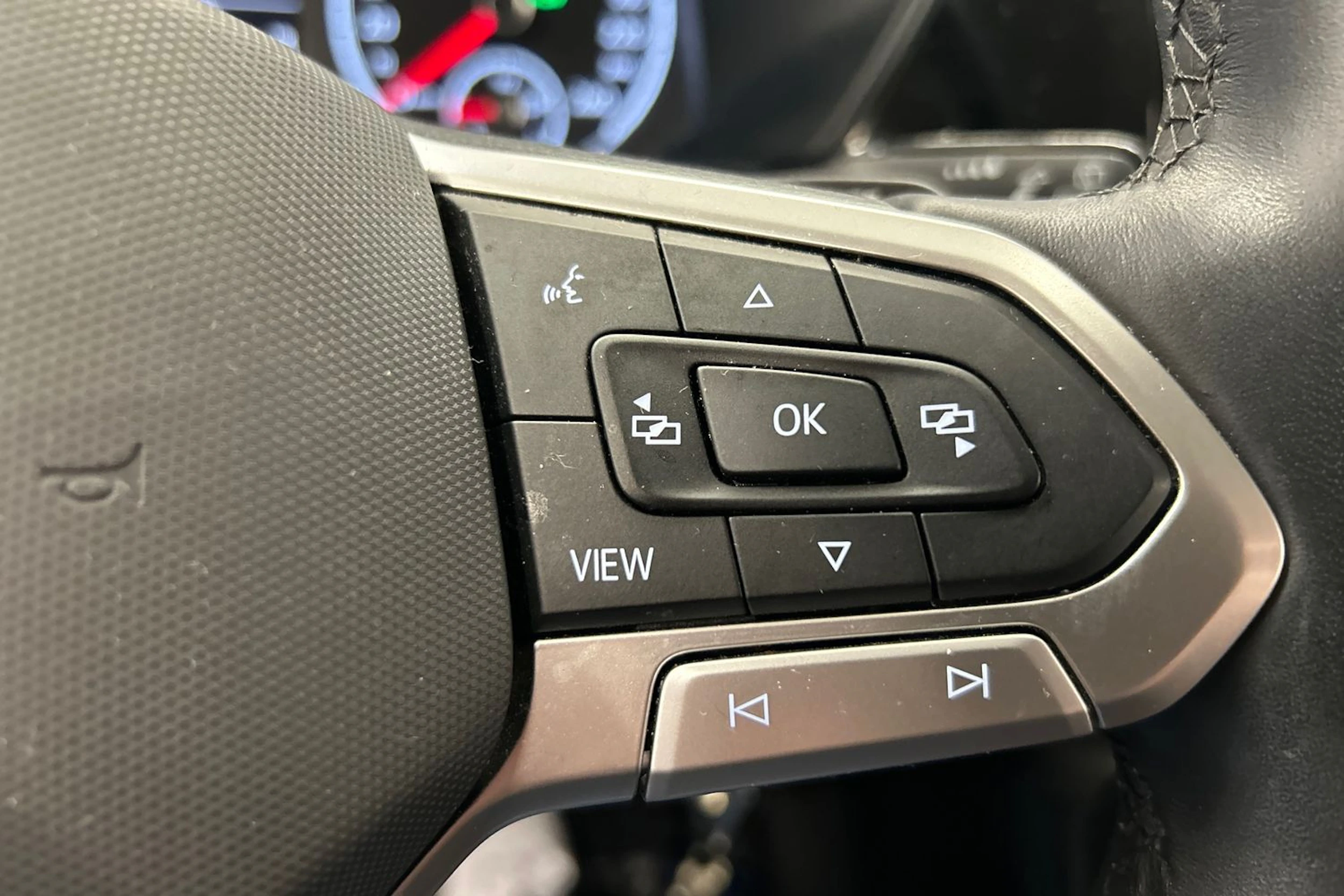 harmaa Volkswagen T-Cross 2022 kuva 17.