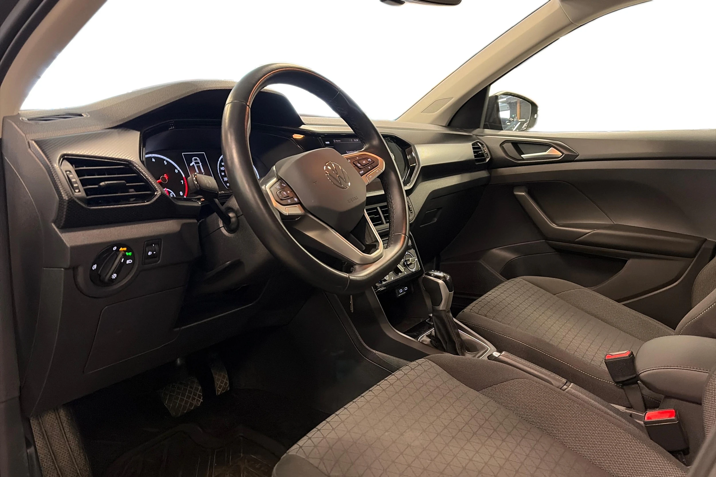 harmaa Volkswagen T-Cross 2022 kuva 3.