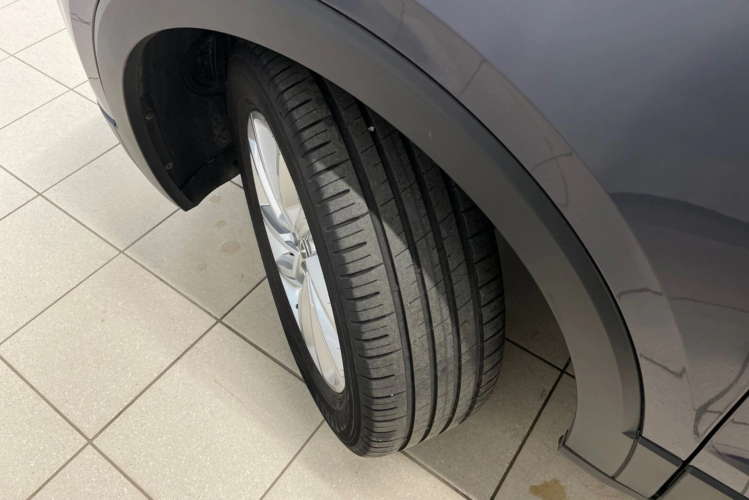 Harmaa Volkswagen T-Cross 2022 kuva 10.