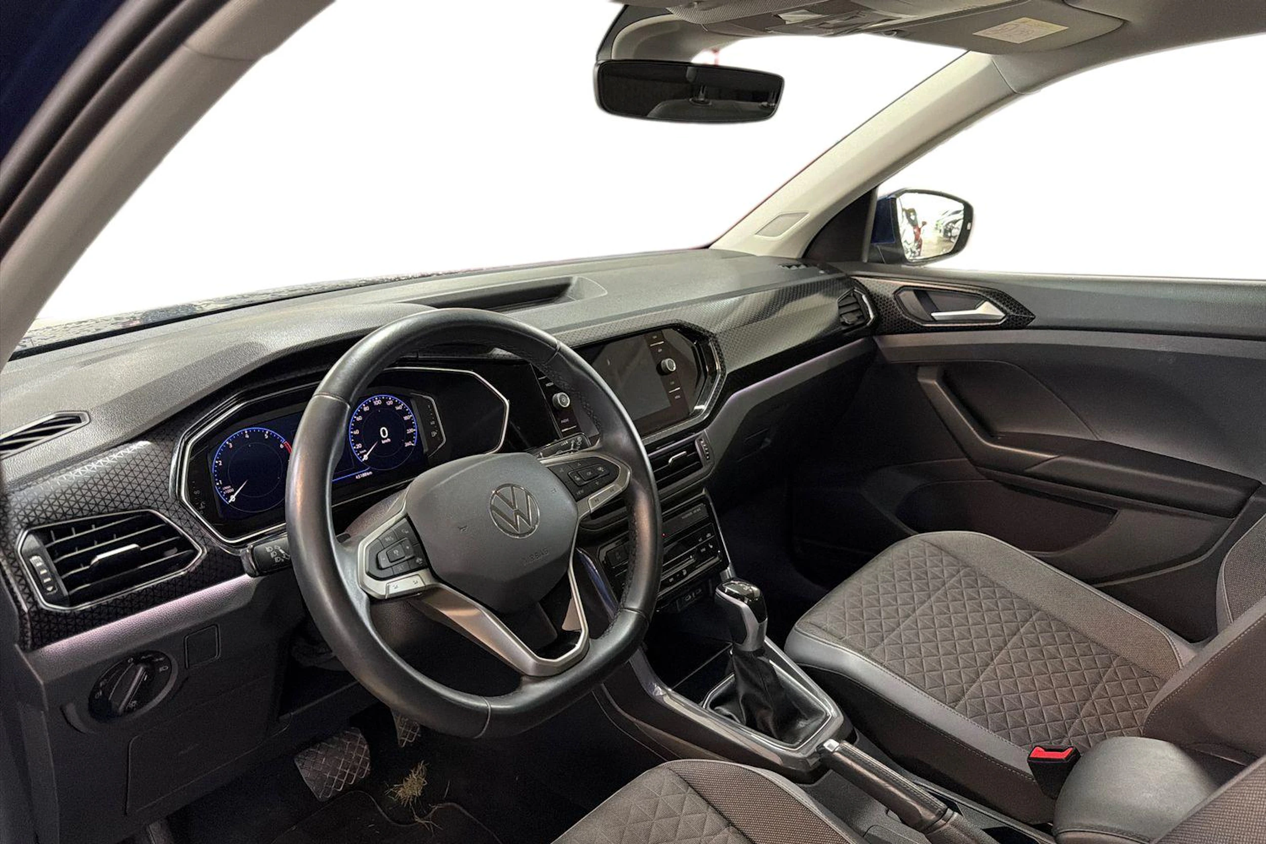 sininen Volkswagen T-Cross 2023 kuva 3.