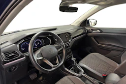 sininen Volkswagen T-Cross 2023 kuva 3.