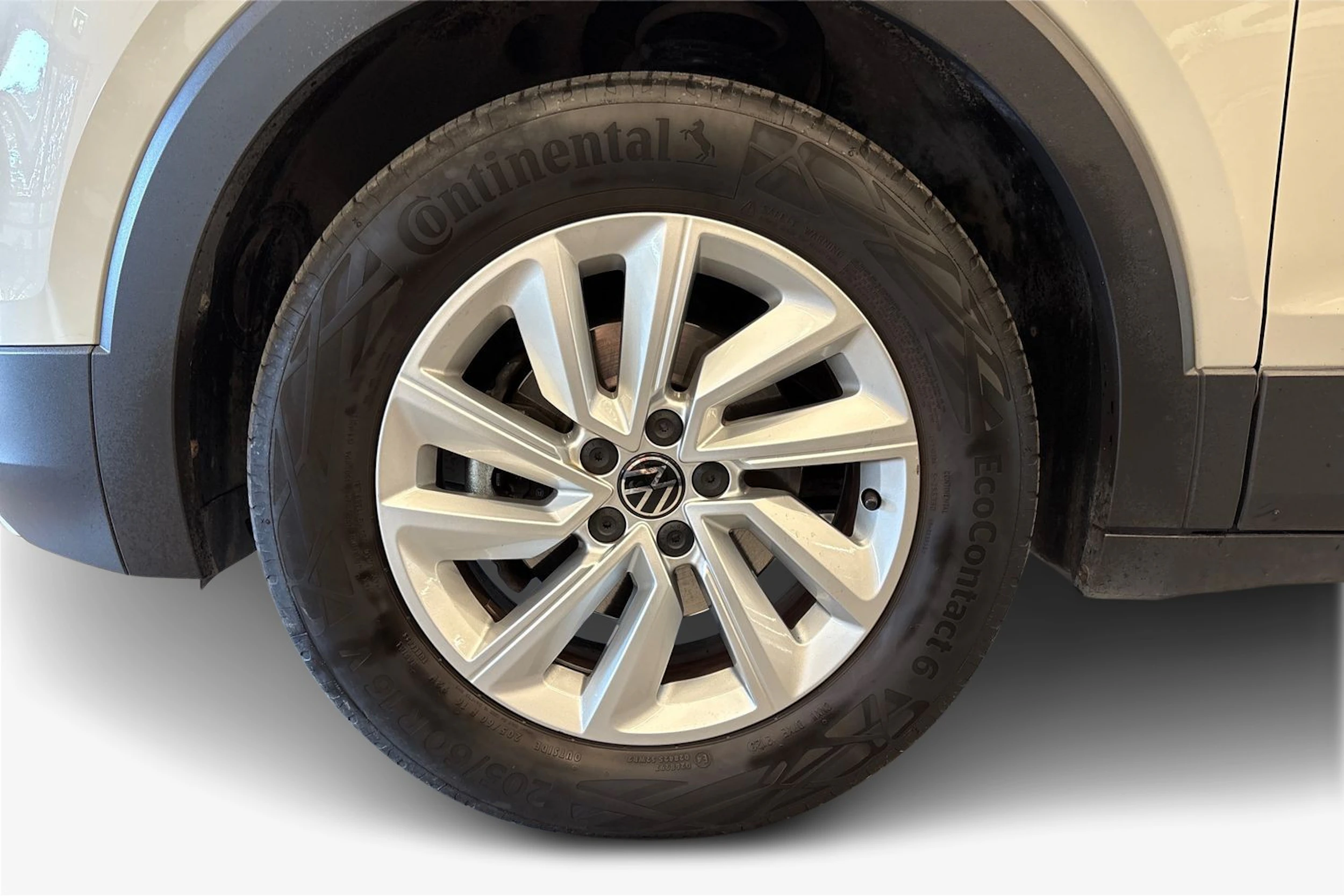 harmaa Volkswagen T-Cross 2023 kuva 9.