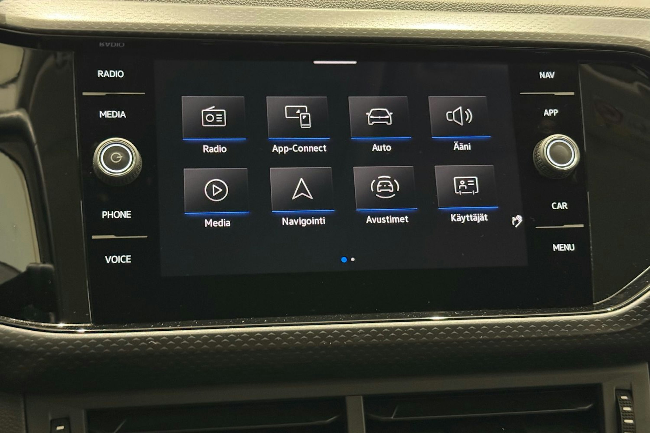 valkoinen Volkswagen T-Cross 2023 kuva 19.