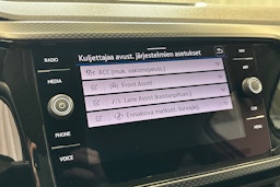 valkoinen Volkswagen T-Cross 2023 kuva 24.