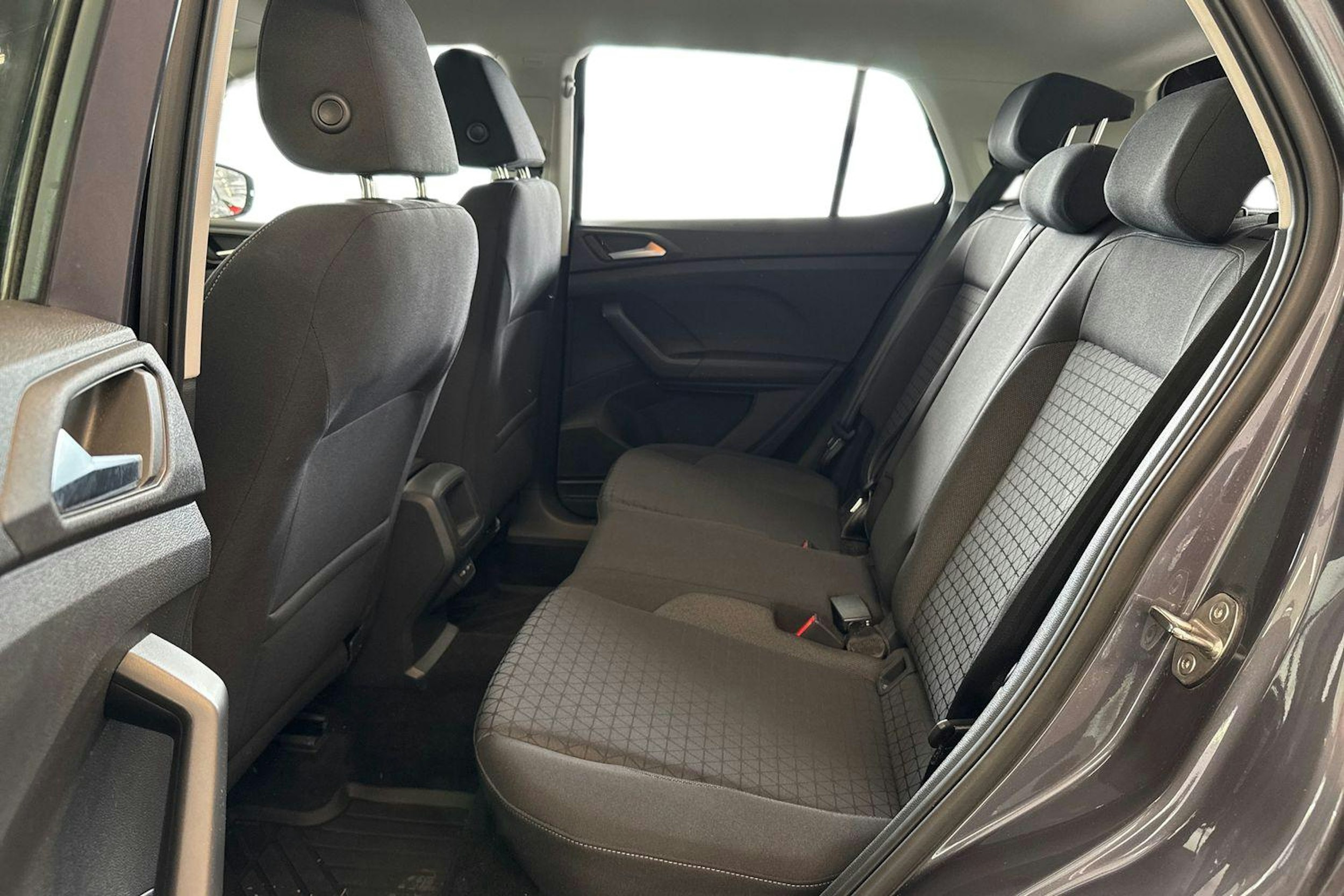 harmaa Volkswagen T-Cross 2023 kuva 10.