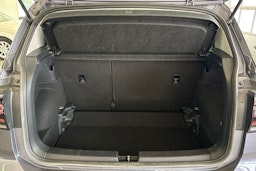 harmaa Volkswagen T-Cross 2023 kuva 14.