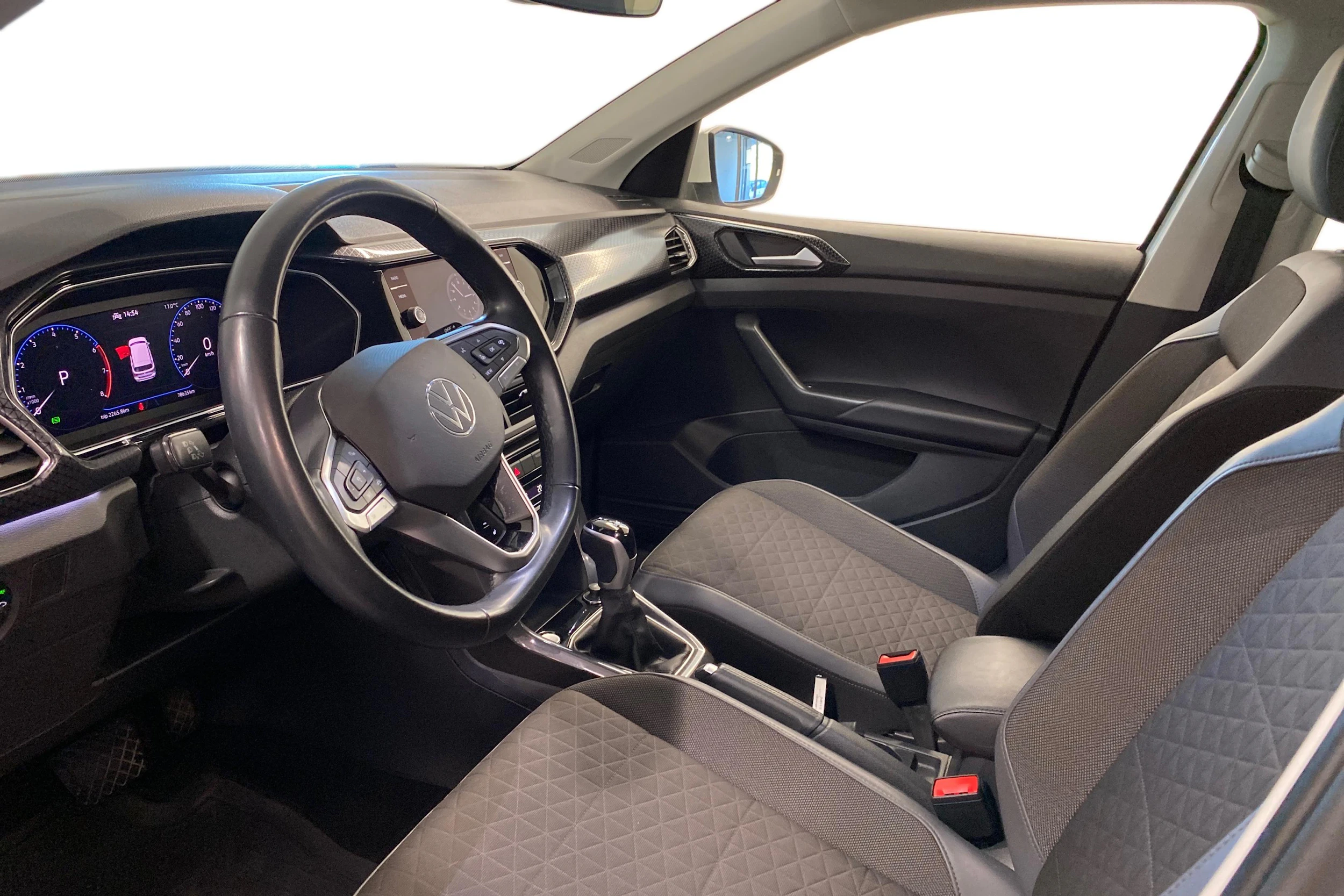 Valkoinen Volkswagen T-Cross 2023 kuva 3.
