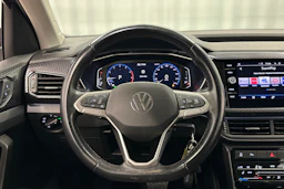 harmaa Volkswagen T-Cross 2023 kuva 12.