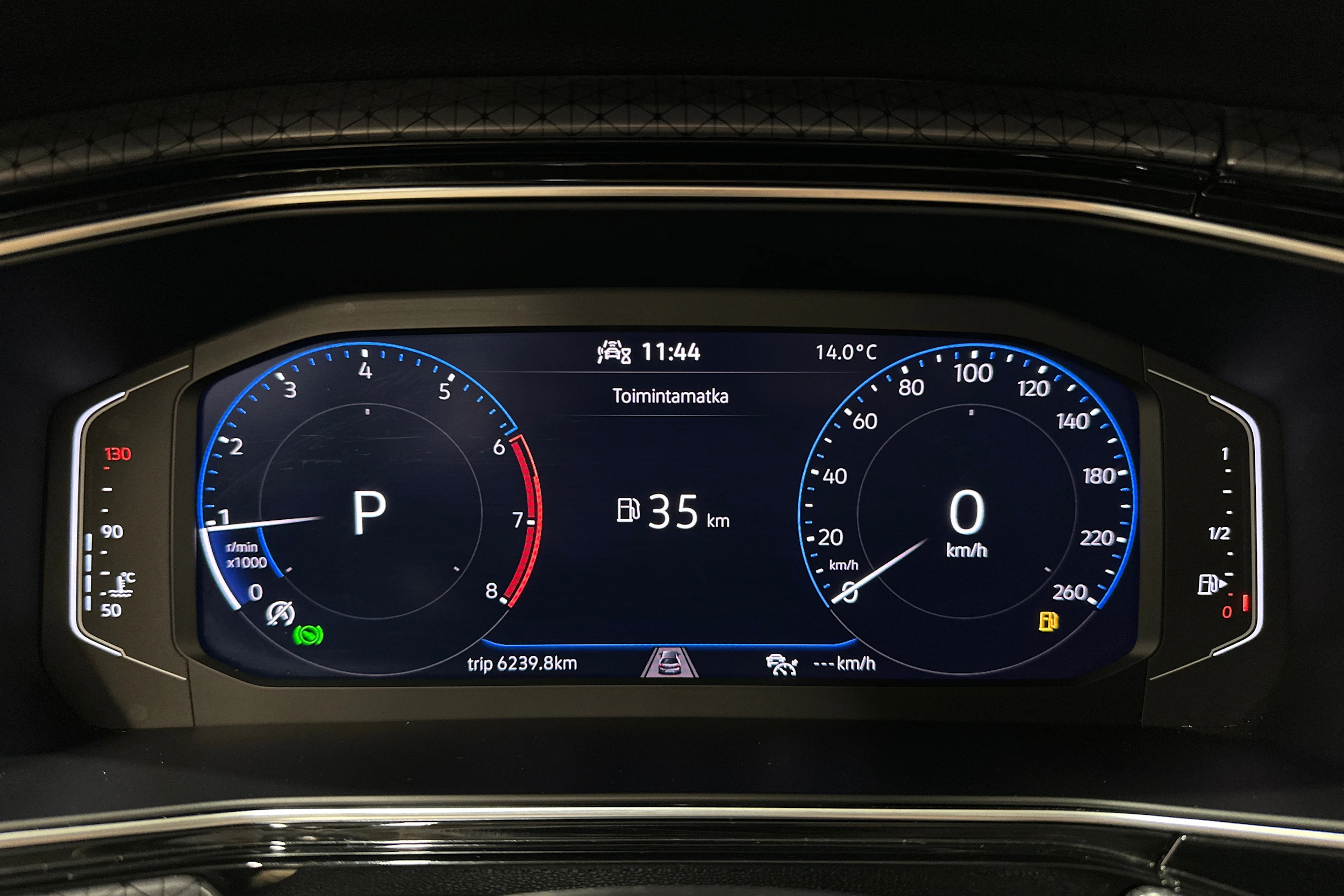 harmaa Volkswagen T-Cross 2023 kuva 15.