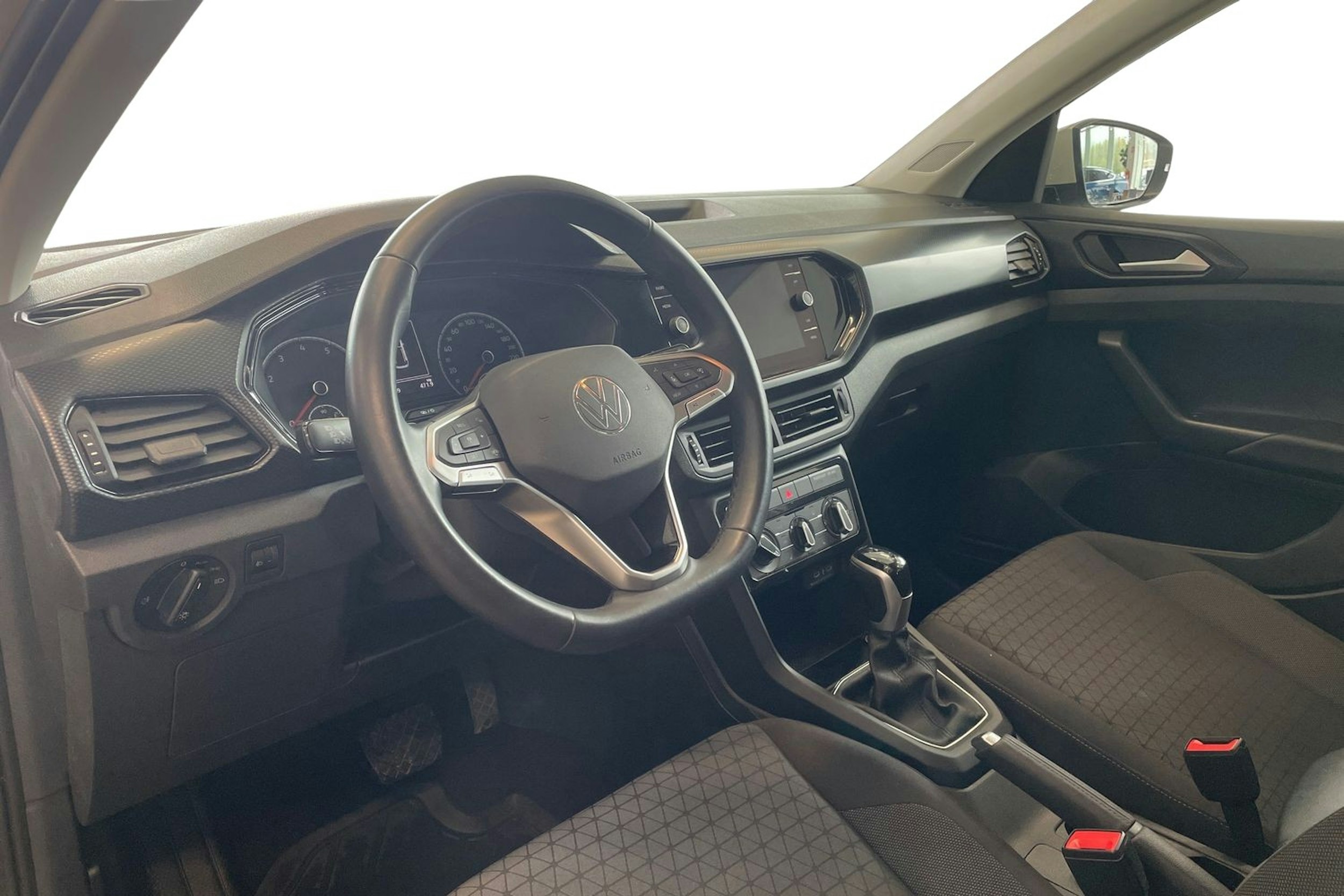 harmaa Volkswagen T-Cross 2023 kuva 7.