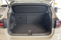 harmaa Volkswagen T-Cross 2023 kuva 14.