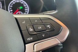 harmaa Volkswagen T-Cross 2023 kuva 17.