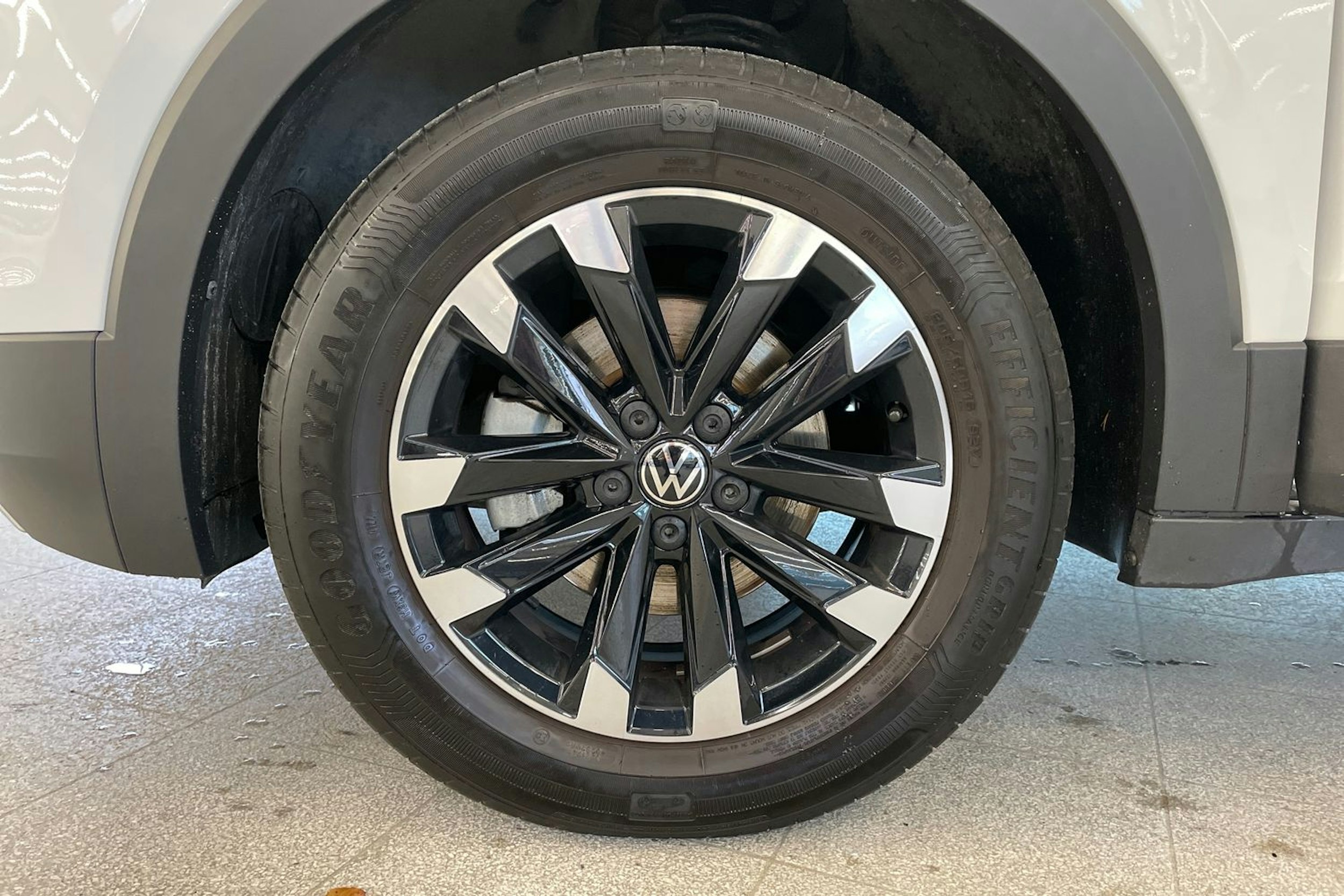 valkoinen Volkswagen T-Cross 2023 kuva 9.