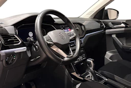 harmaa Volkswagen T-Cross 2023 kuva 6.