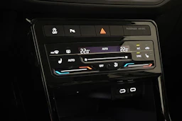harmaa Volkswagen T-Cross 2023 kuva 21.