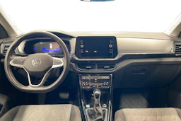 Punainen Volkswagen T-Cross 2024 kuva 9.