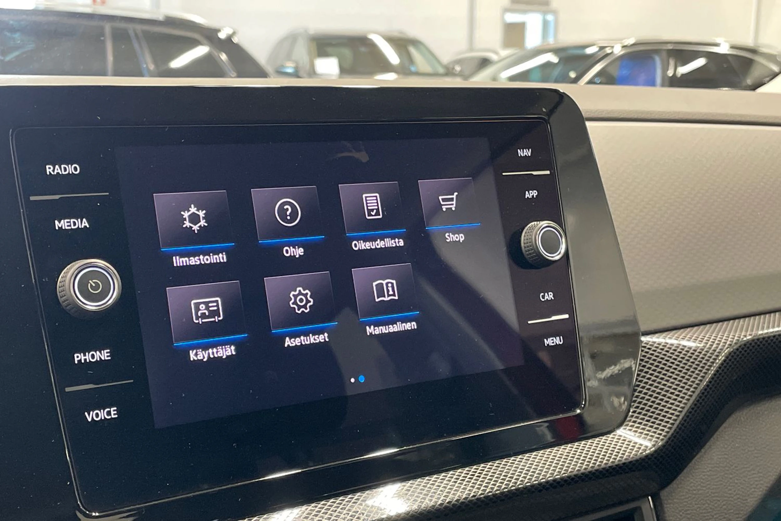 Punainen Volkswagen T-Cross 2024 kuva 20.