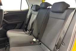 keltainen Volkswagen T-Cross 2024 kuva 11.