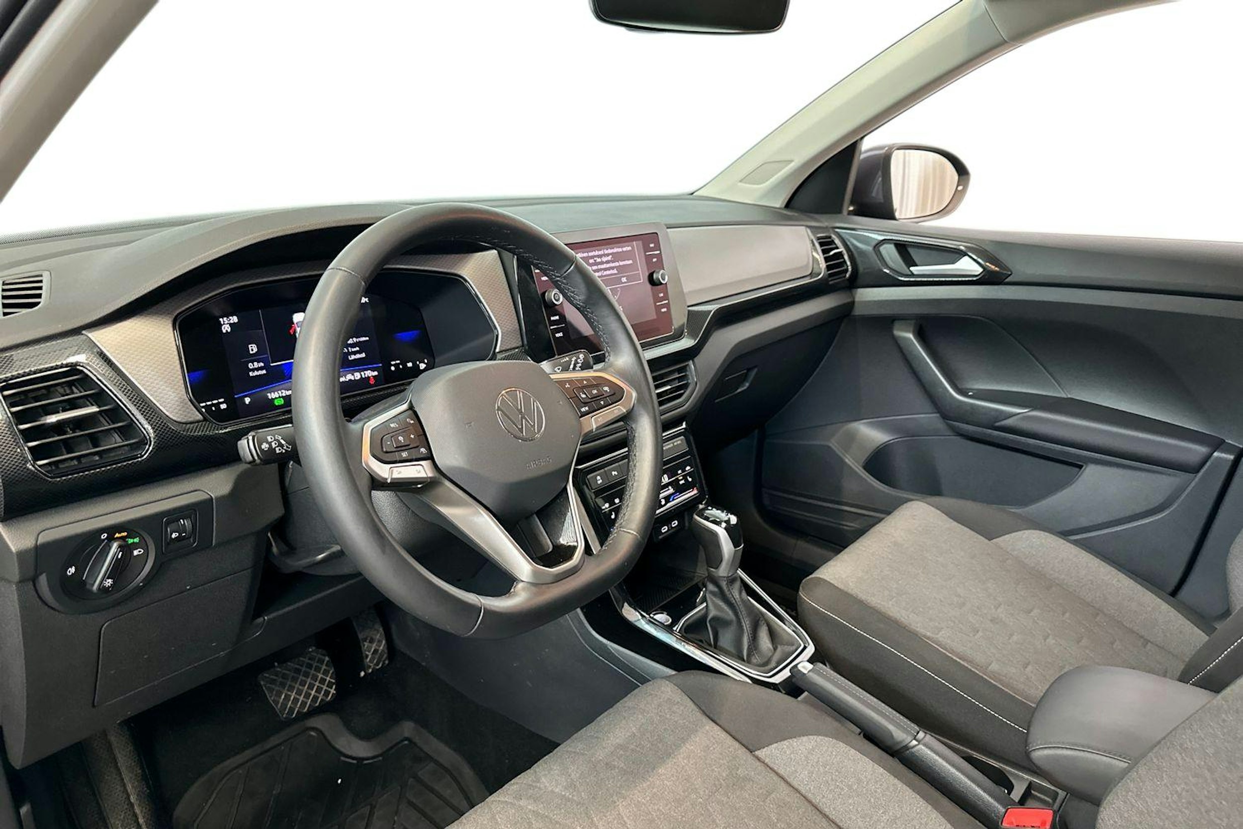 harmaa Volkswagen T-Cross 2024 kuva 7.