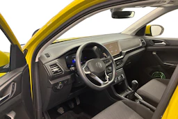 keltainen Volkswagen T-Cross 2024 kuva 6.