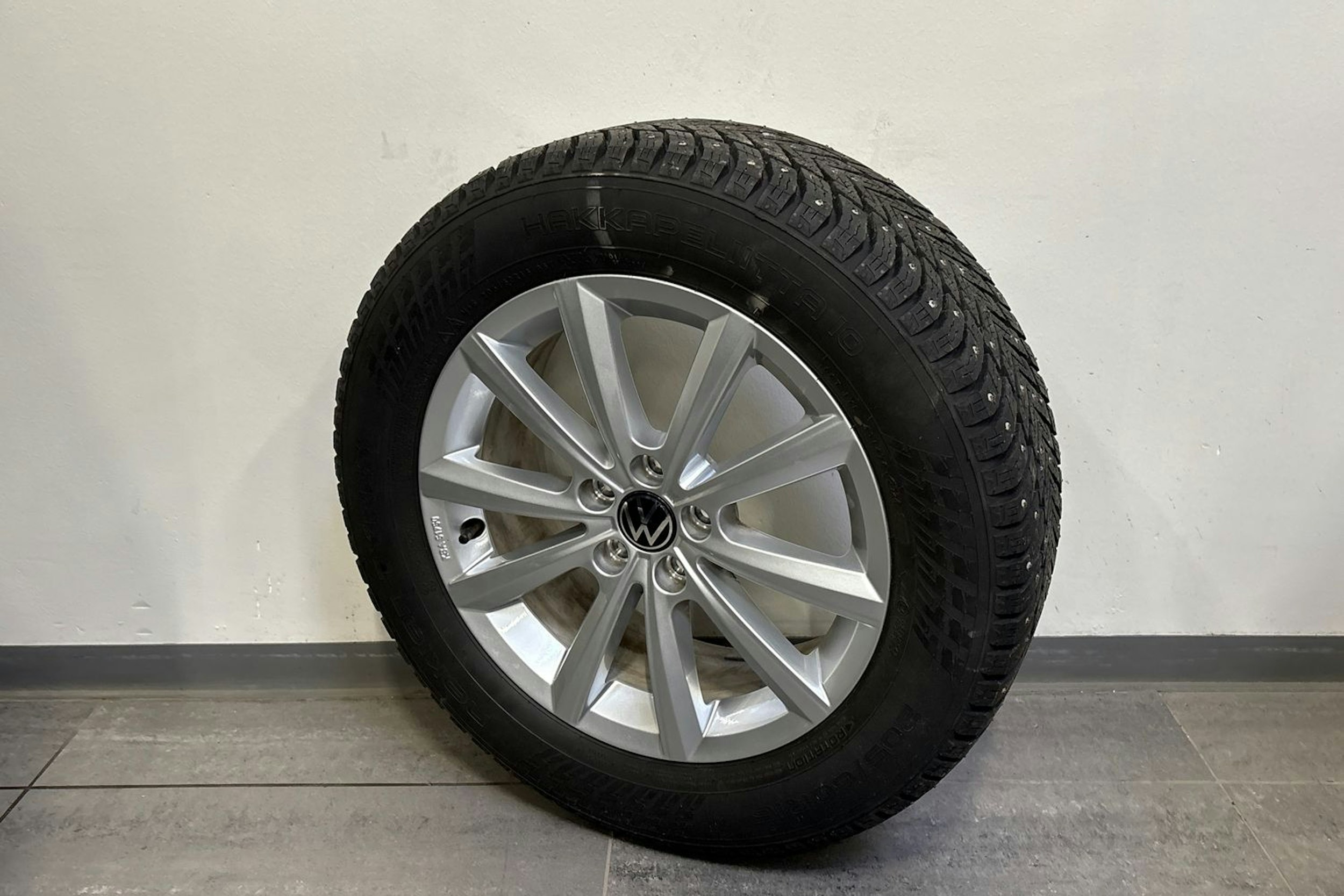 punainen Volkswagen T-Cross 2024 kuva 13.