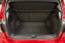 punainen Volkswagen T-Cross 2024 kuva 16.