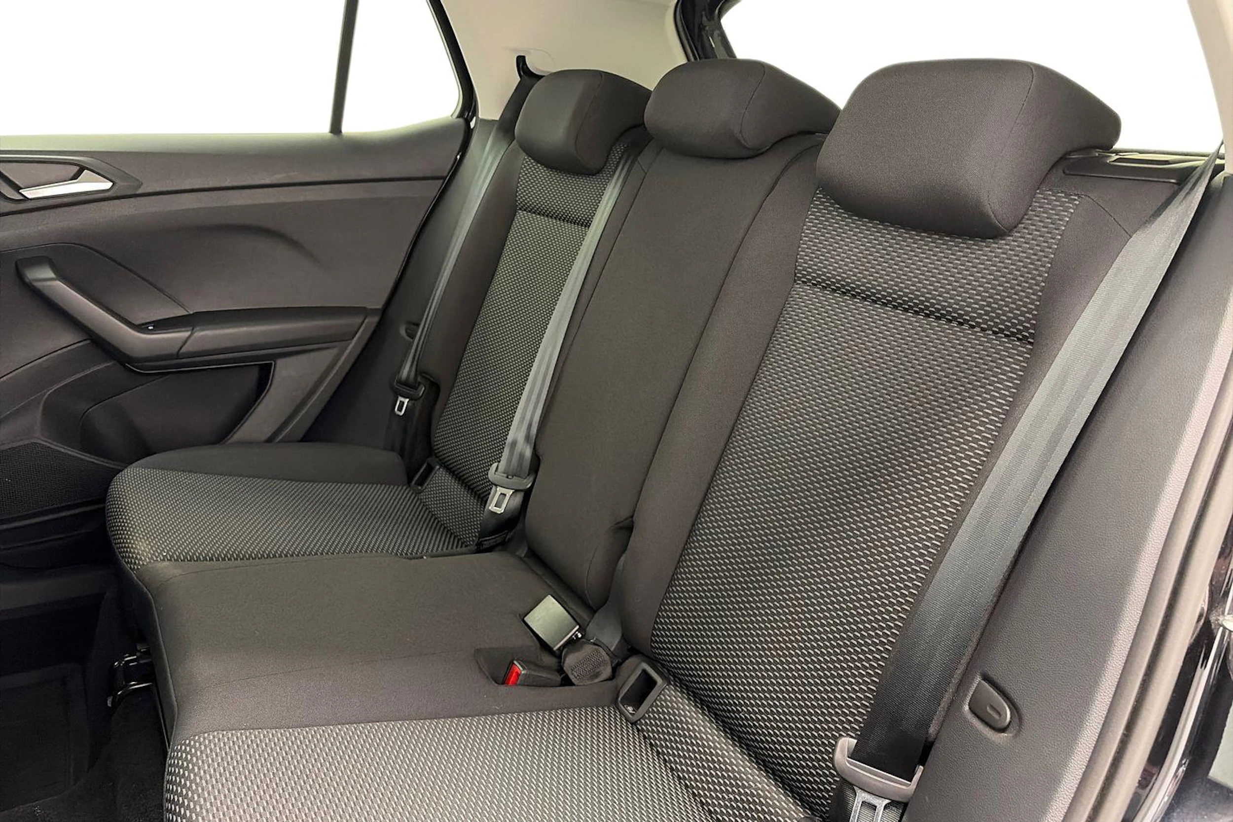 musta Volkswagen T-Cross 2024 kuva 11.