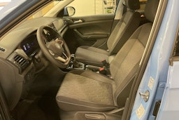 sininen Volkswagen T-Cross 2024 kuva 6.