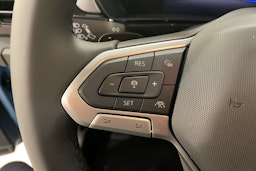 sininen Volkswagen T-Cross 2024 kuva 13.