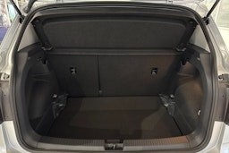 met. harmaa Volkswagen T-Cross 2025 kuva 10.