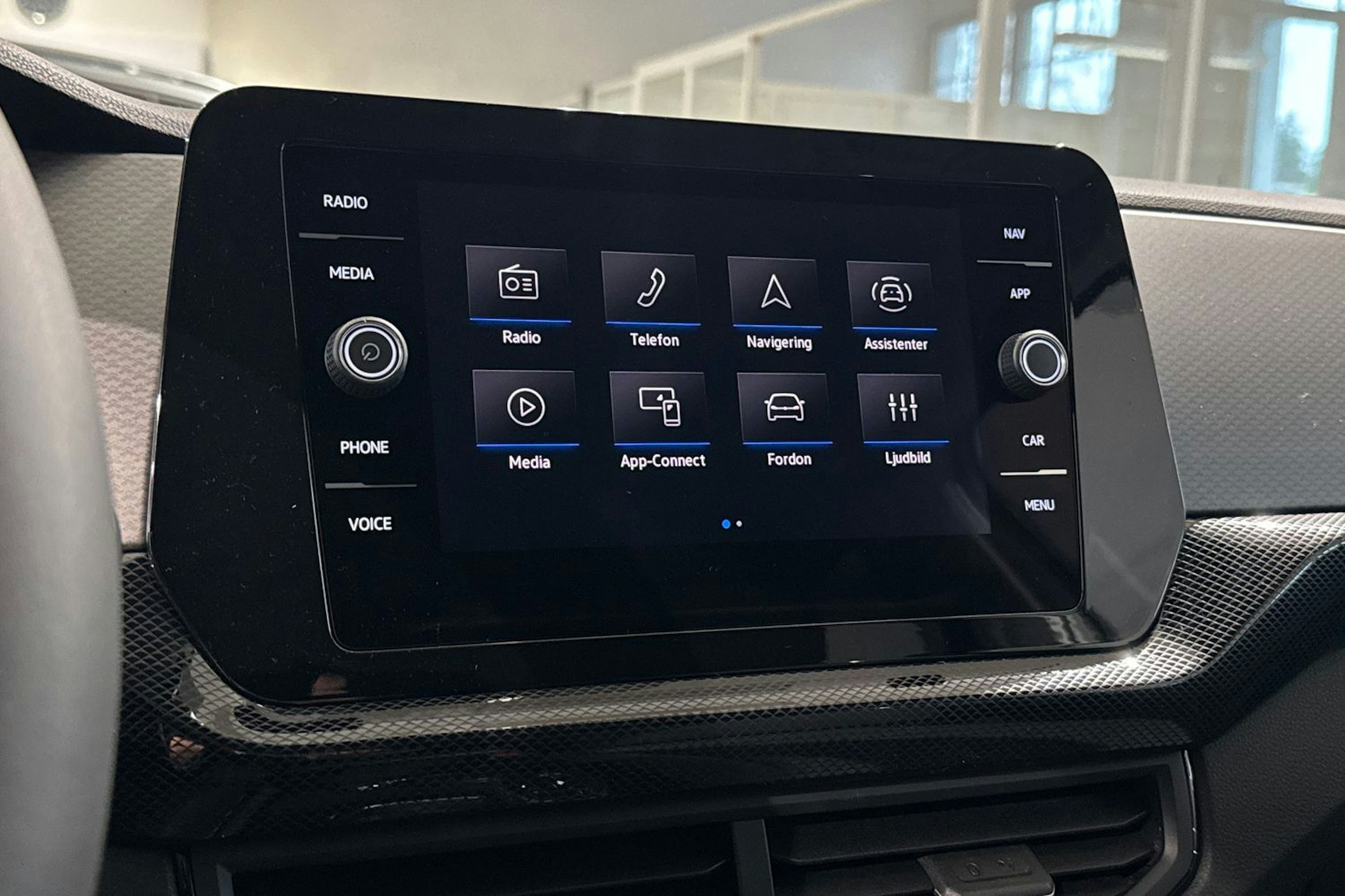 met. harmaa Volkswagen T-Cross 2025 kuva 12.