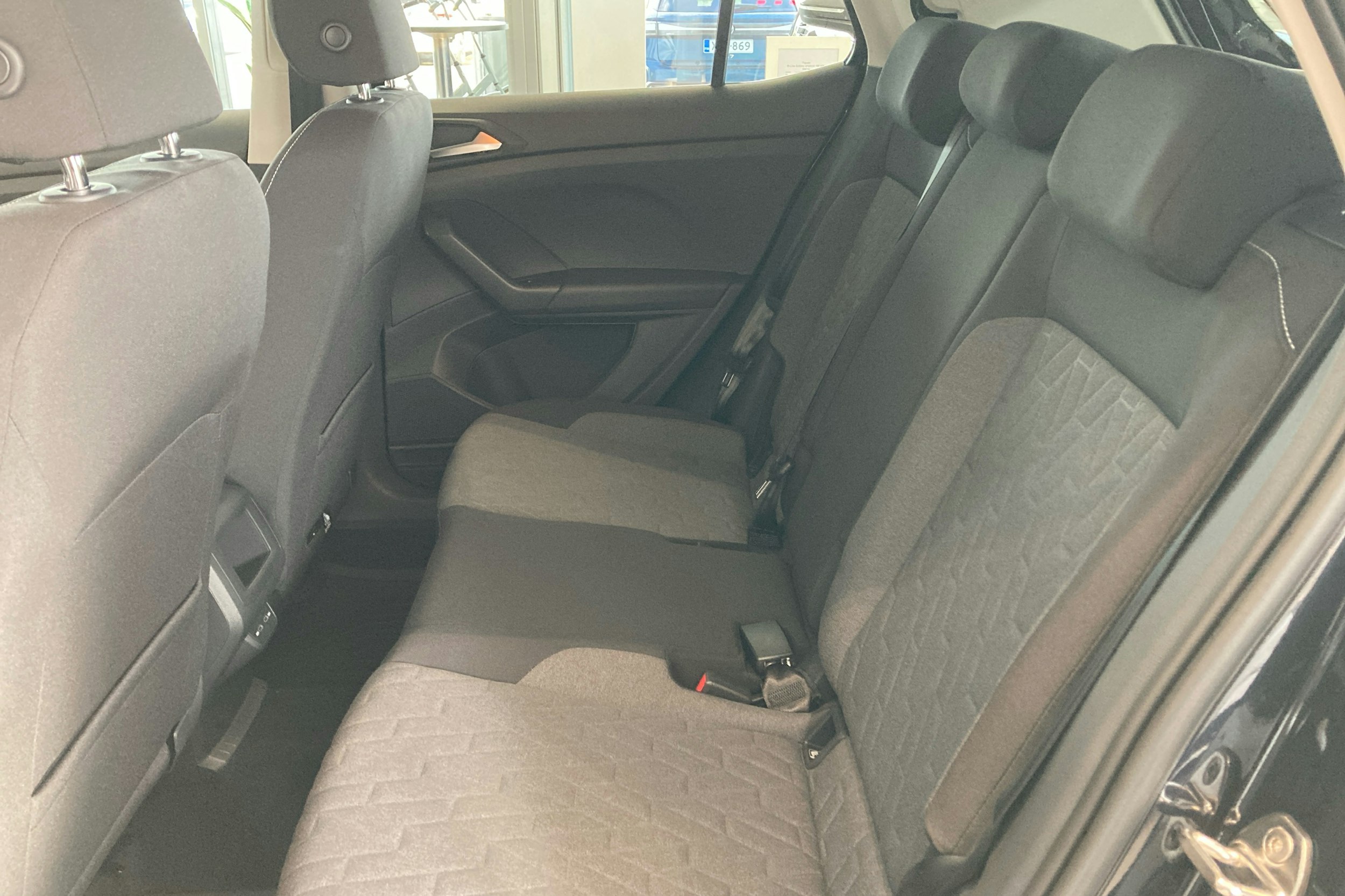 musta Volkswagen T-Cross 2025 kuva 8.