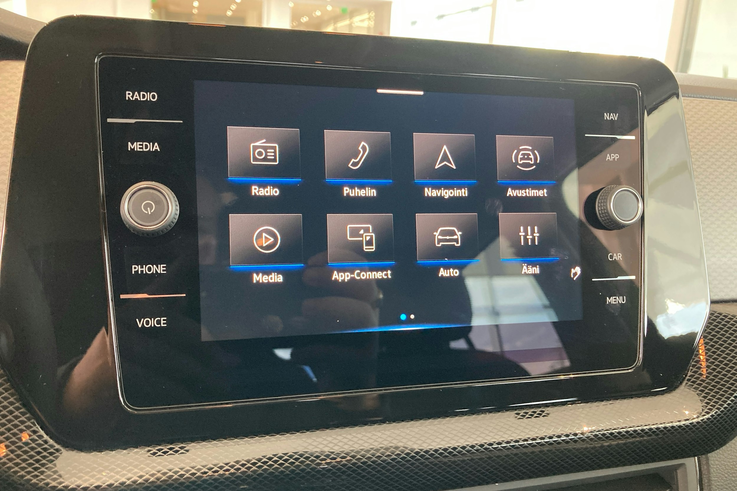 musta Volkswagen T-Cross 2025 kuva 13.