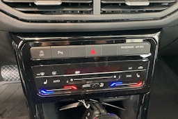 musta Volkswagen T-Cross 2025 kuva 15.