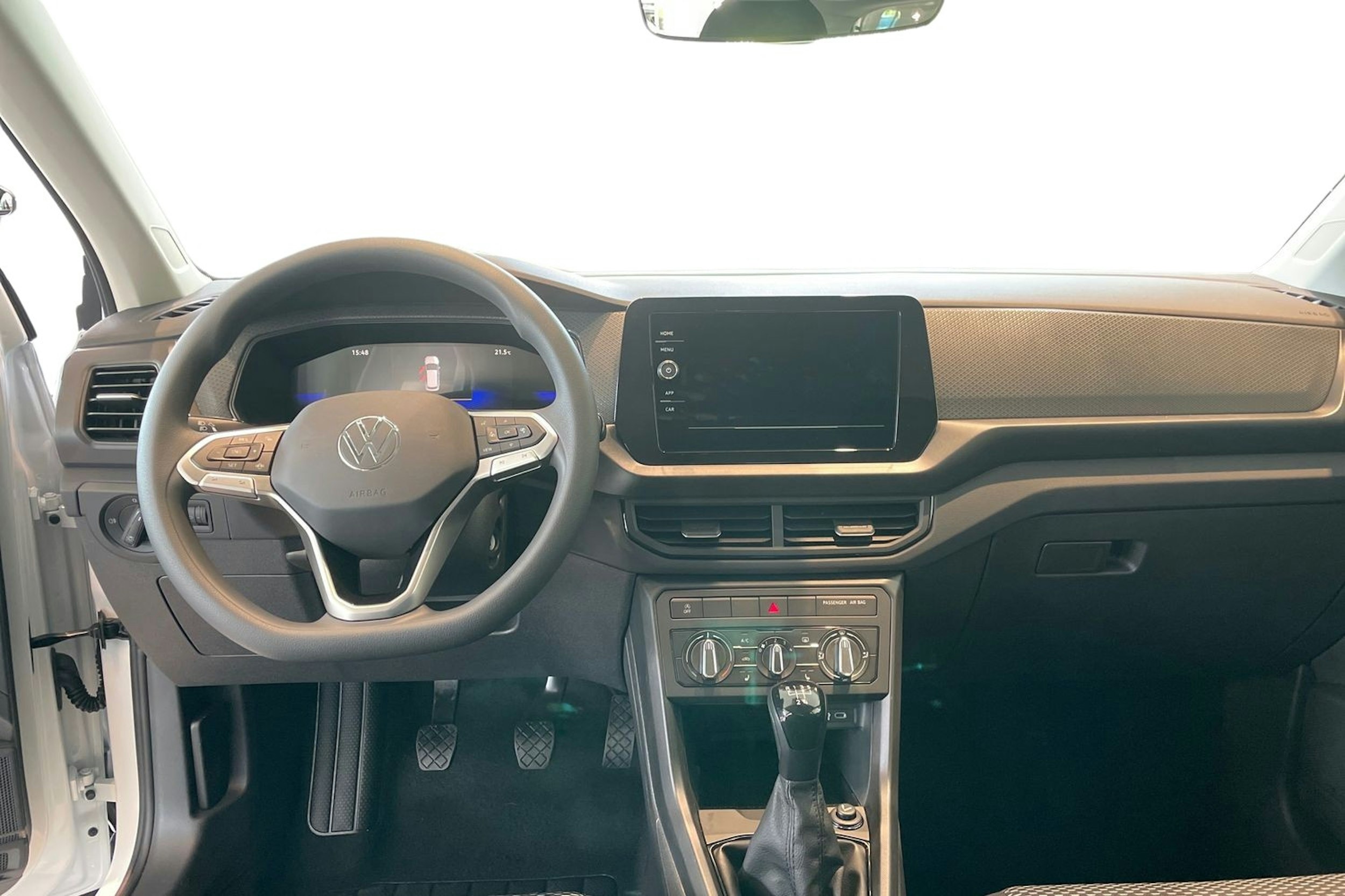 valkoinen Volkswagen T-Cross 2025 kuva 7.