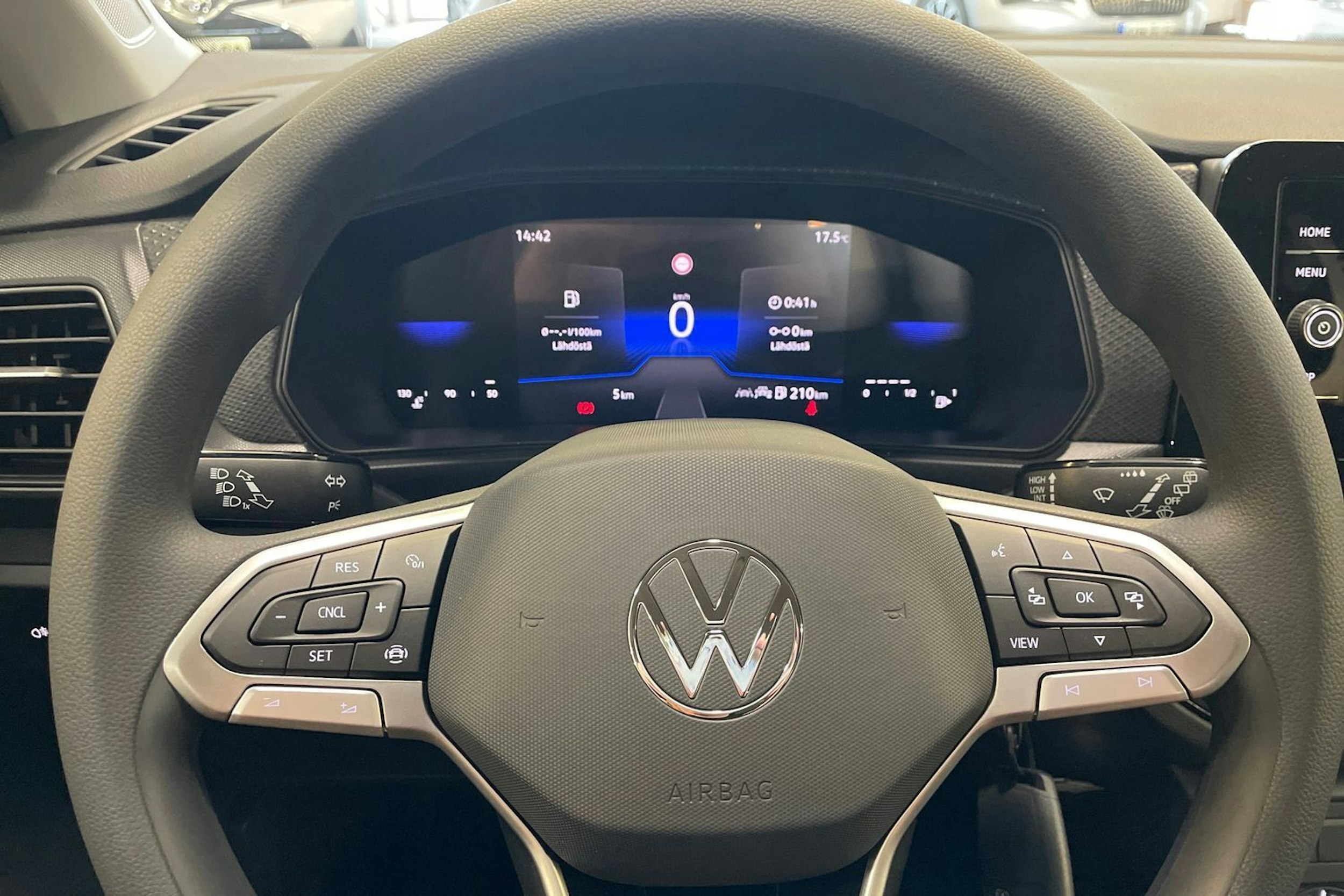 met. harmaa Volkswagen T-Cross 2025 kuva 4.
