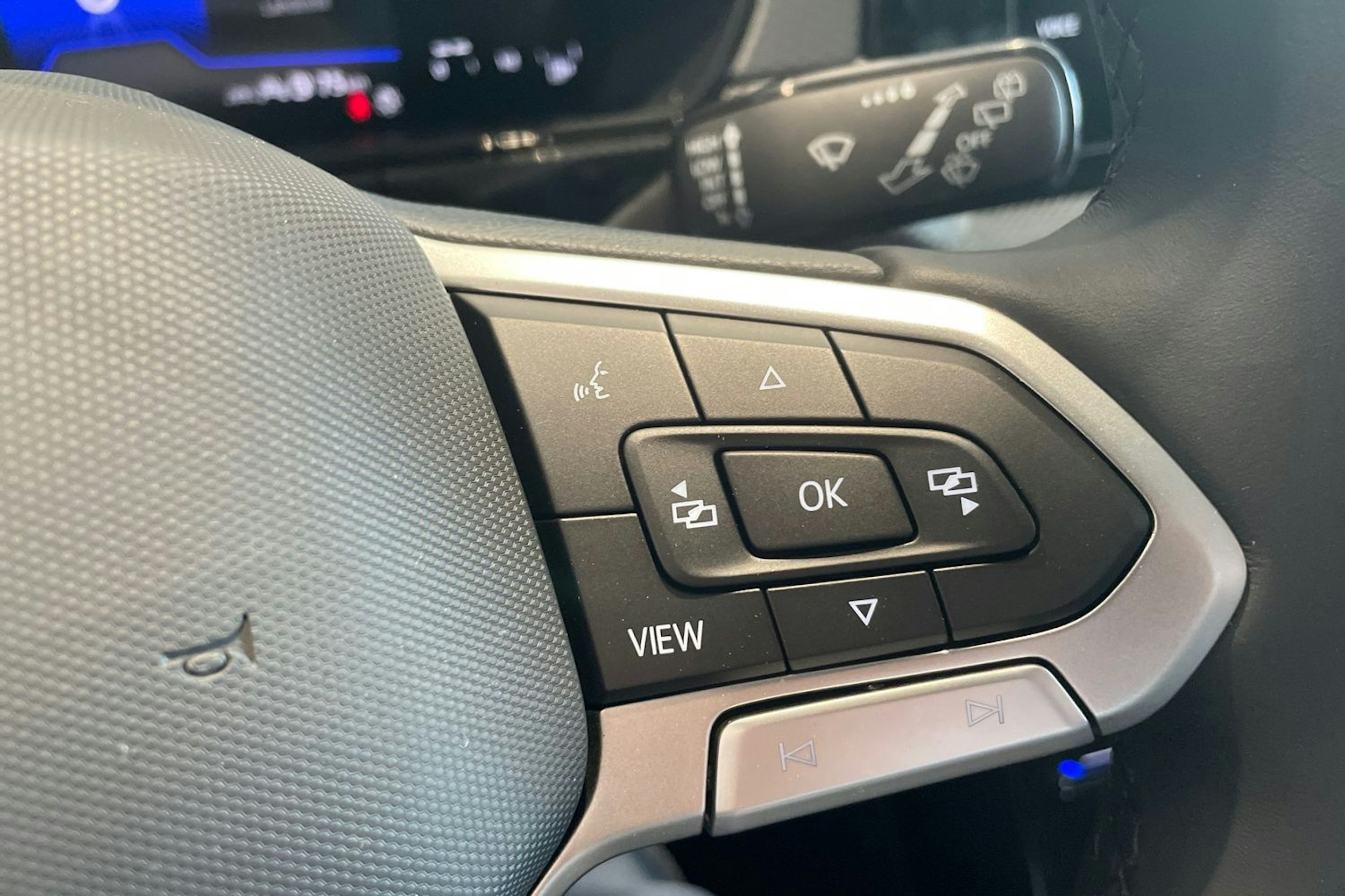 punainen Volkswagen T-Cross 2025 kuva 18.