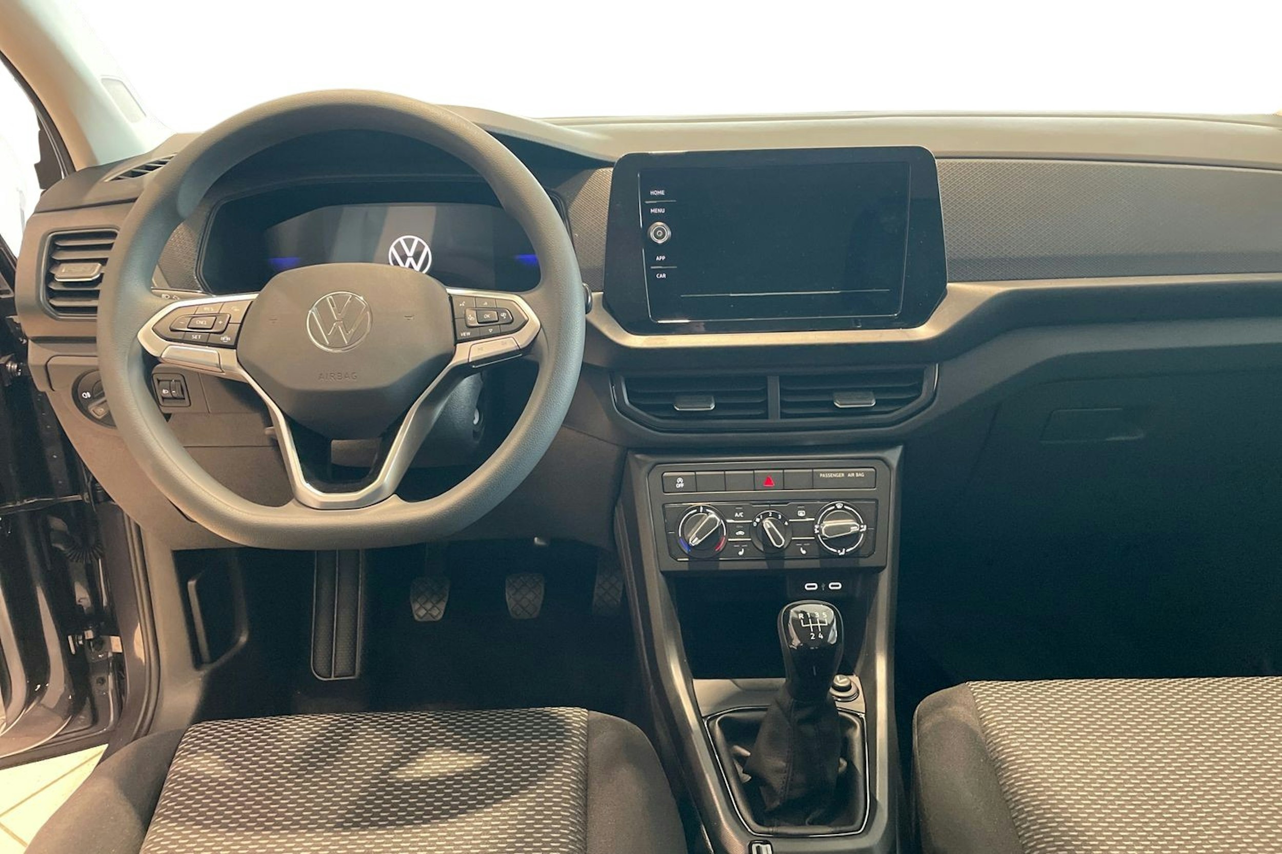 harmaa Volkswagen T-Cross 2025 kuva 7.