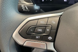 harmaa Volkswagen T-Cross 2025 kuva 15.