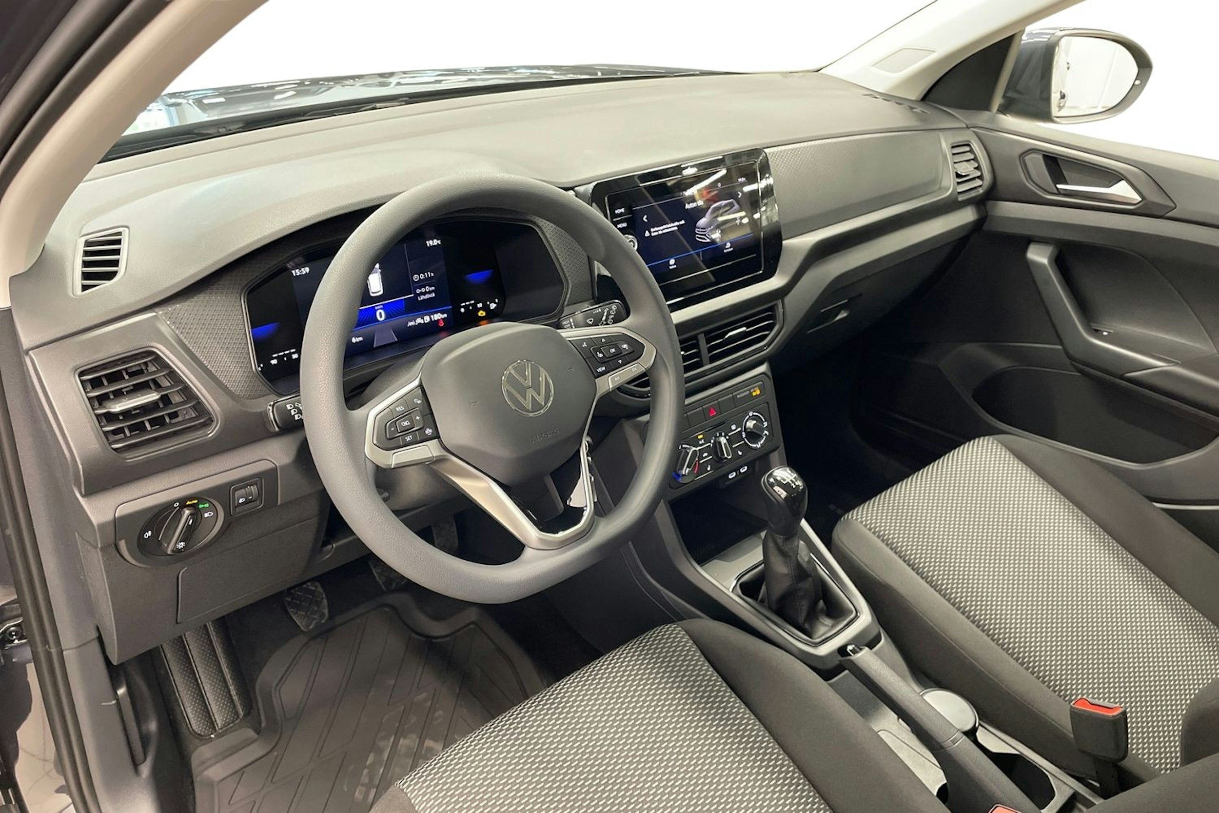 harmaa Volkswagen T-Cross 2025 kuva 6.
