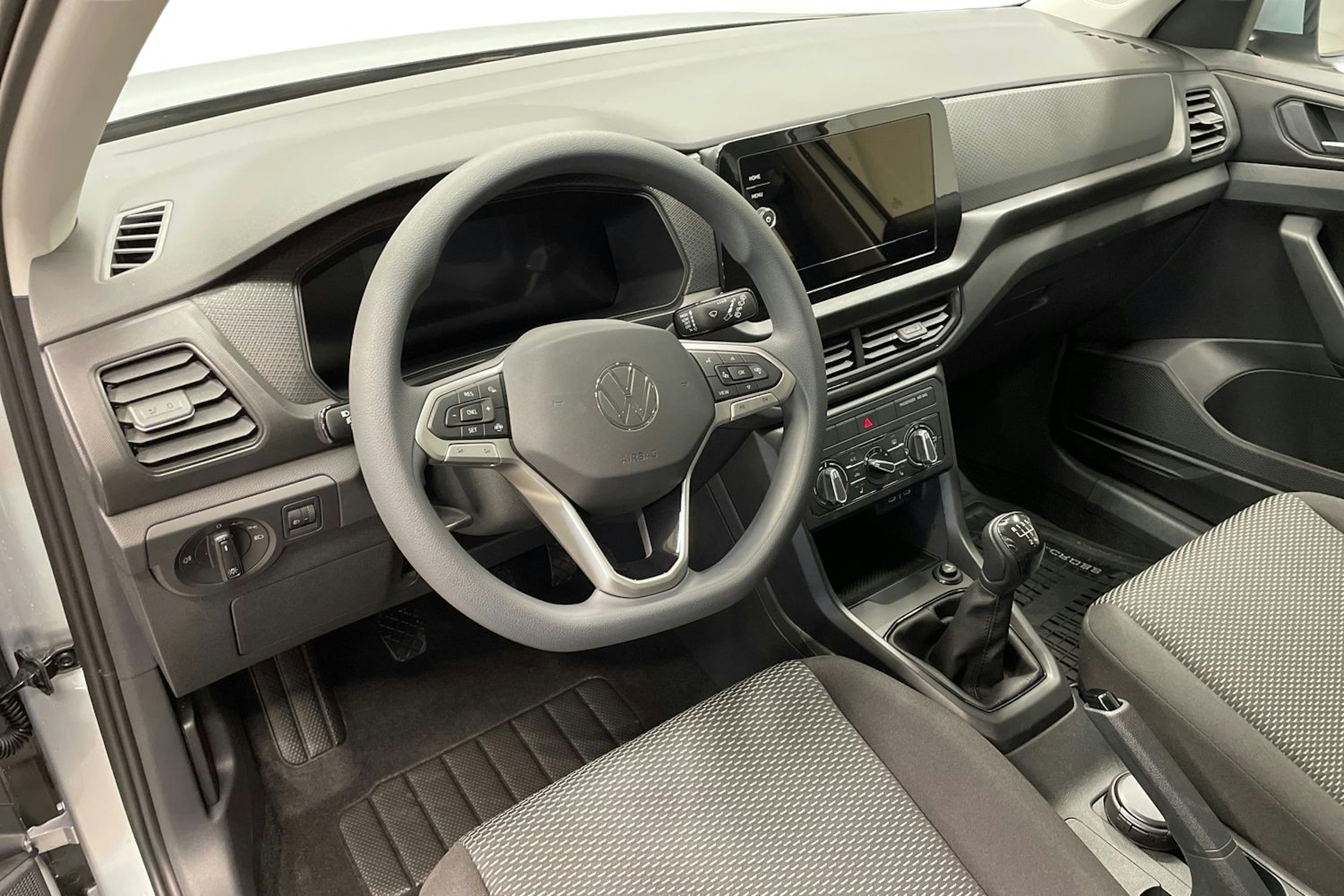 harmaa Volkswagen T-Cross 2025 kuva 6.