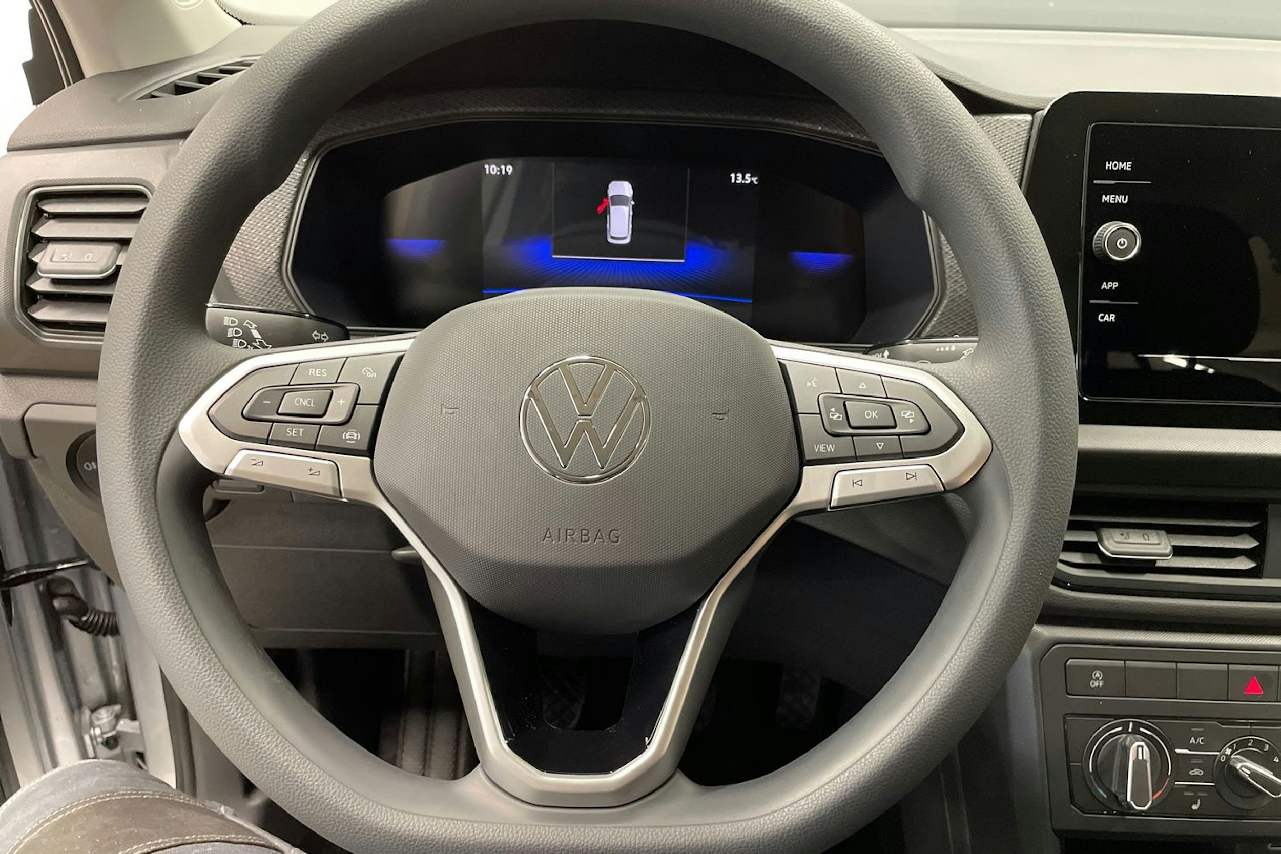 harmaa Volkswagen T-Cross 2025 kuva 12.