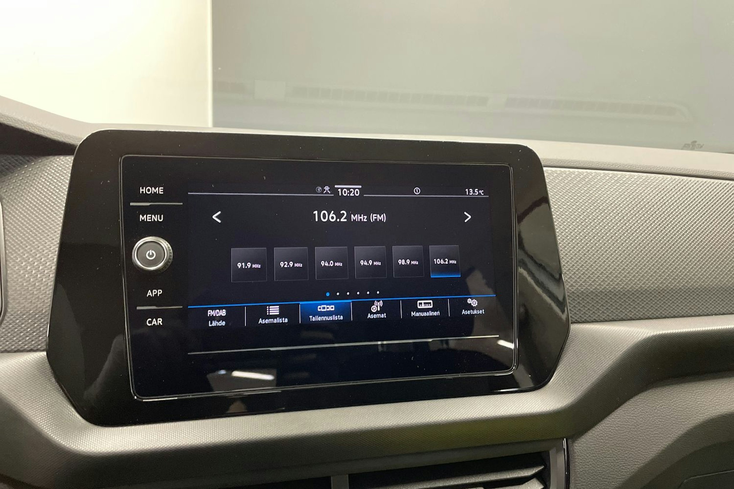 harmaa Volkswagen T-Cross 2025 kuva 13.