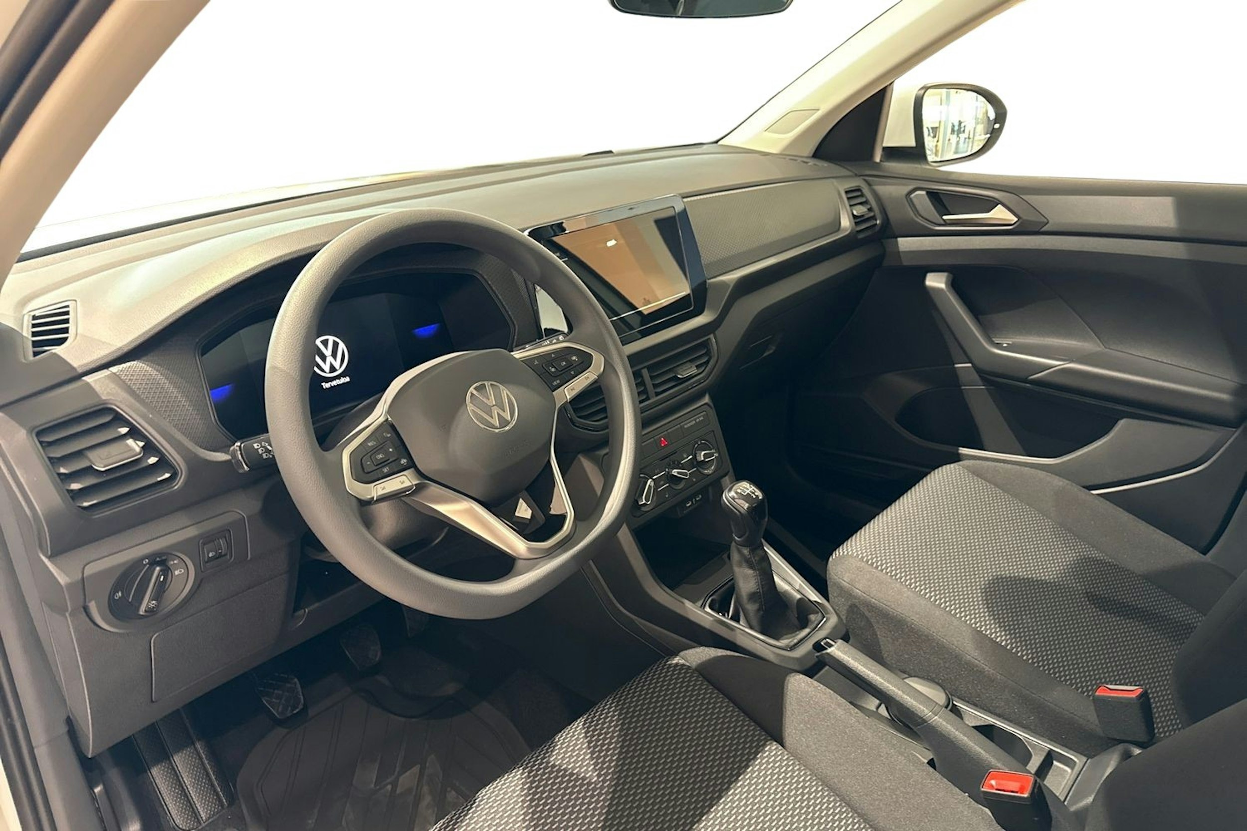 valkoinen Volkswagen T-Cross 2025 kuva 6.