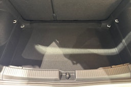 valkoinen Volkswagen T-Cross 2025 kuva 14.