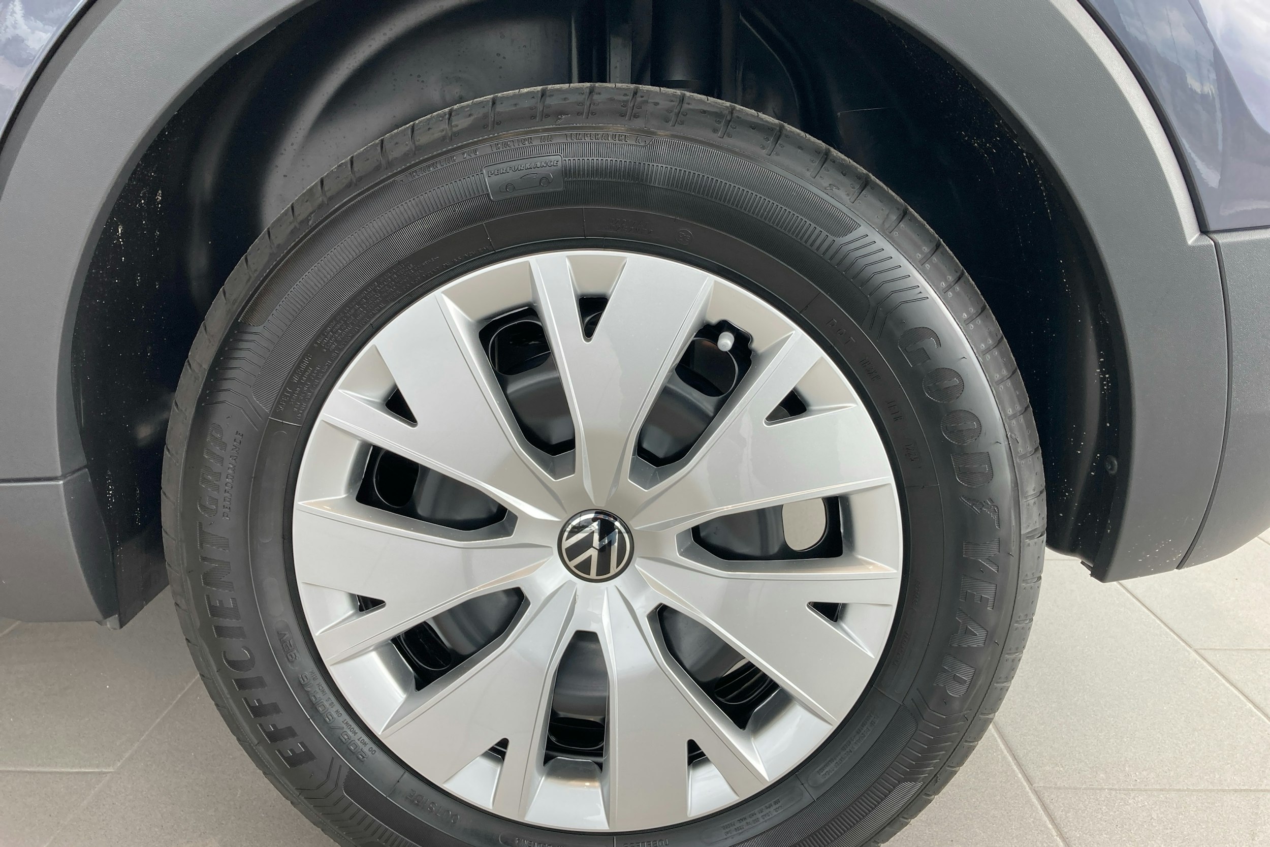 harmaa Volkswagen T-Cross 2025 kuva 11.