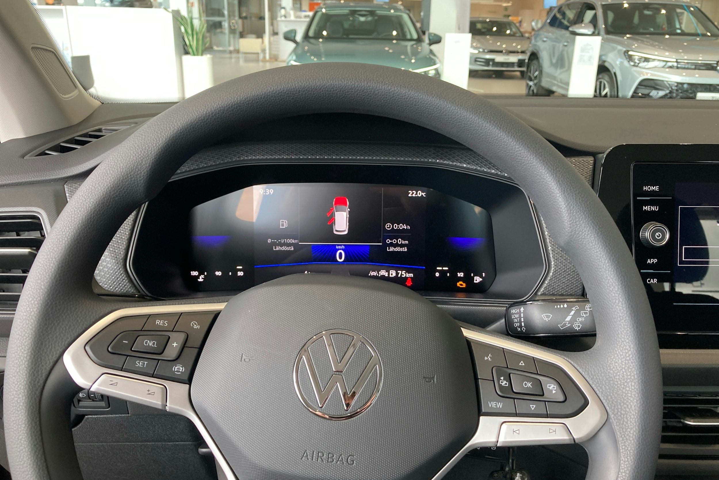 harmaa Volkswagen T-Cross 2025 kuva 12.