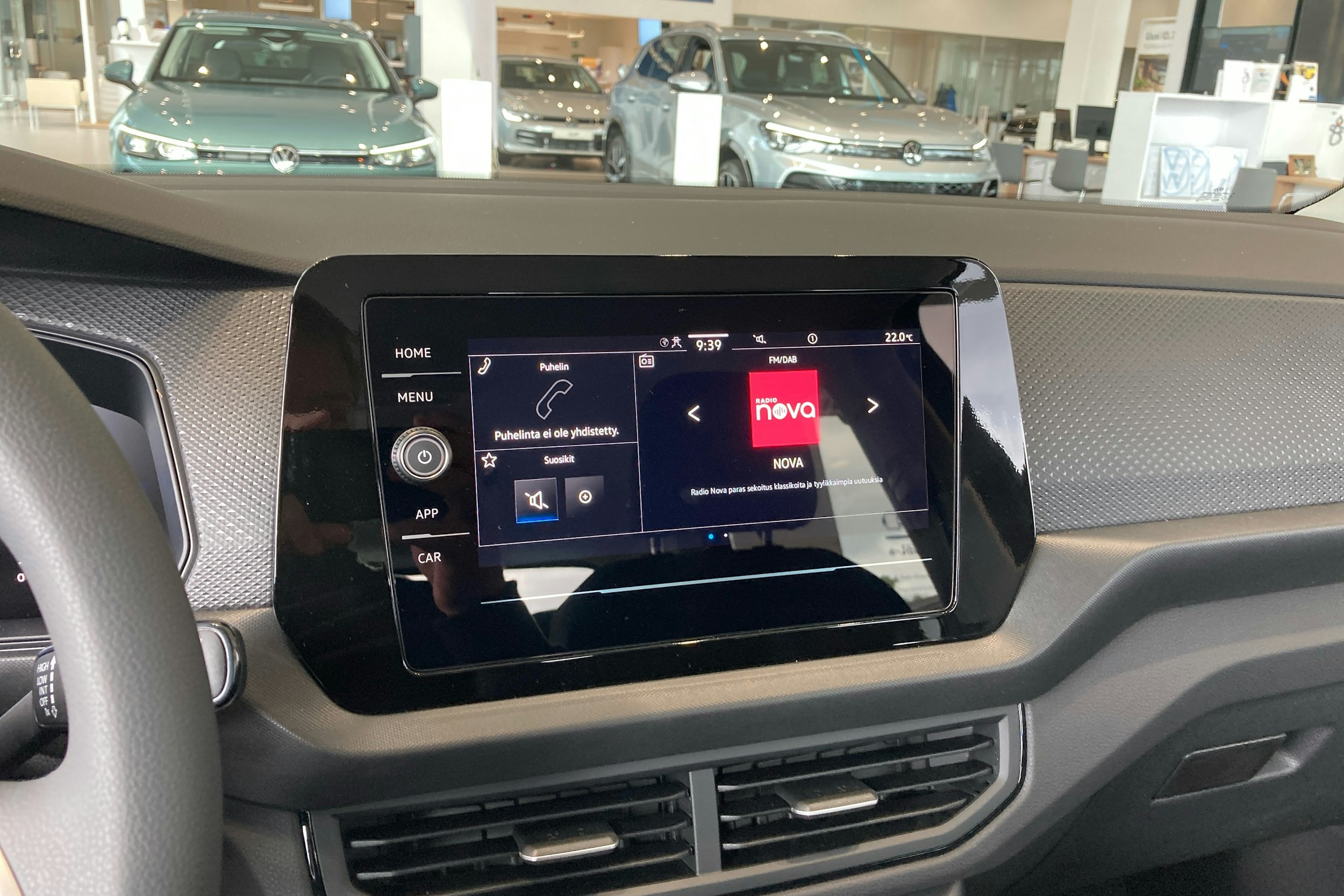harmaa Volkswagen T-Cross 2025 kuva 13.