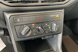 harmaa Volkswagen T-Cross 2025 kuva 15.